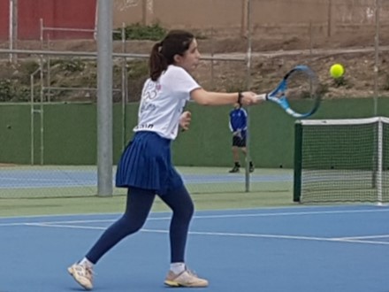 CELIA CASTILLO CAMPEONA PROVINCIAL CADETE DE TENIS